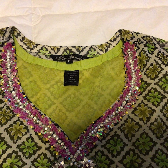 Beaded Blouse made in India - Picture 3 of 6